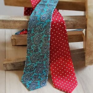 Lot 2 Silk Ties Flying Scotsman Baby Blue Paisley & Jos A Bank Red Dot Gentlemen